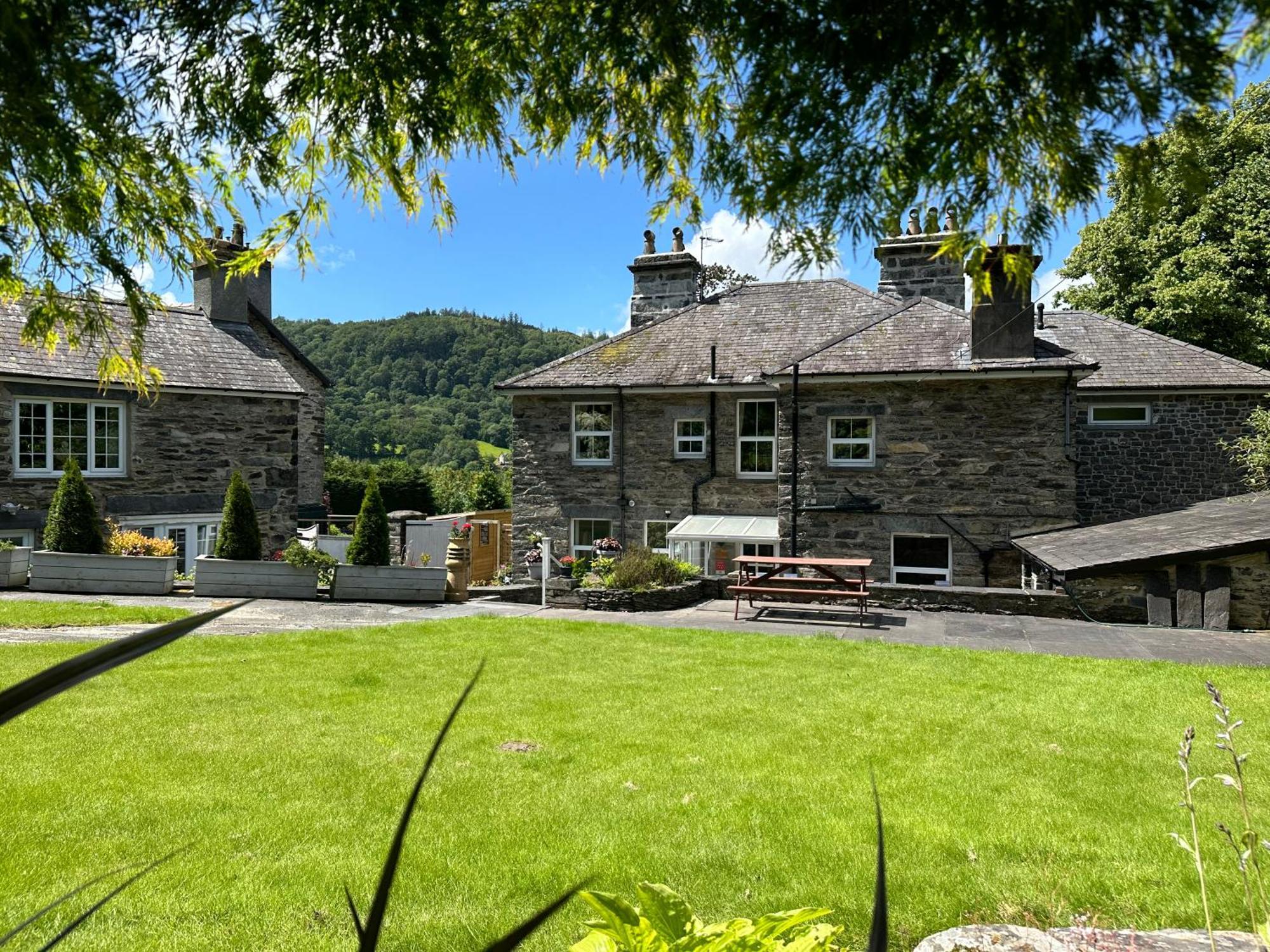Tyn Y Fron 6 Bedroom House In Betws-Y-Coed Snowdonia Exterior photo